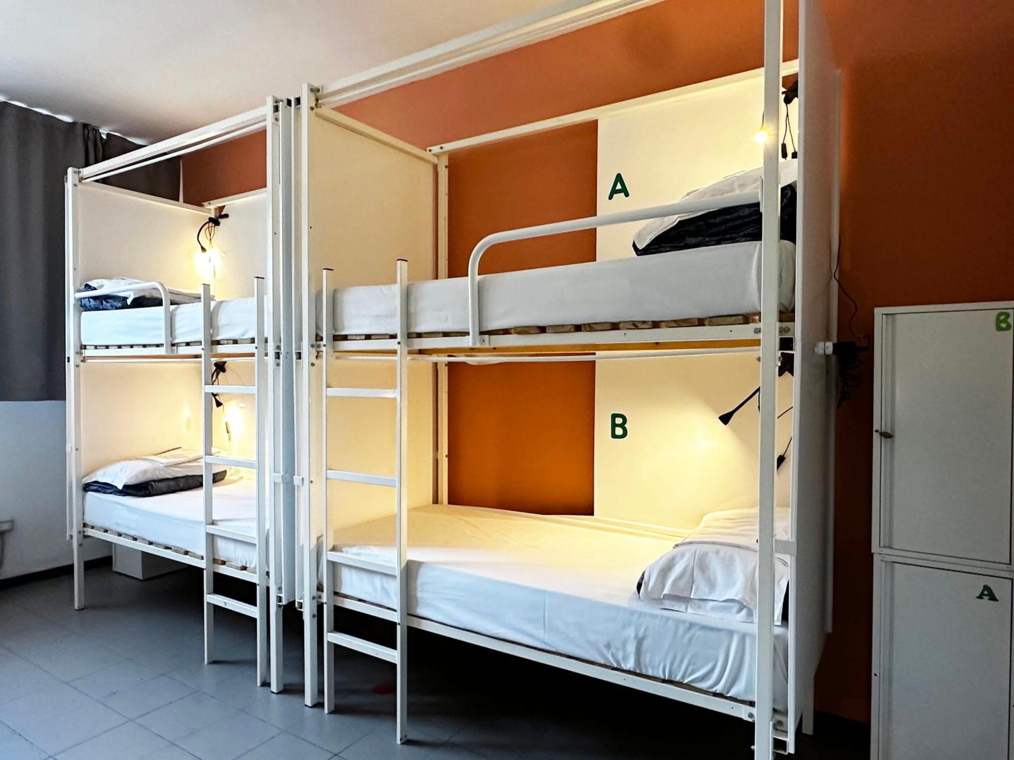 Bed 4-Bed Dormitory Private Bathroom